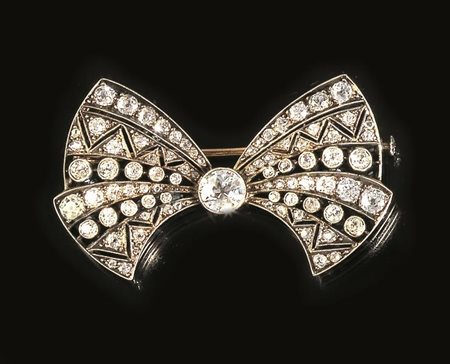 DUE SPILLE, FINE SEC. XIX, IN ARGENTO, ORO GIALLO, ORO ROSA E...