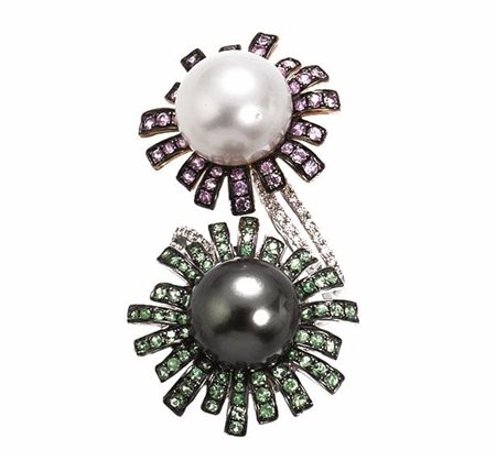 ANELLO IN ORO BIANCO, ORO ROSA, ORO BRUNITO, PERLE, ZAFFIRI ROSA, GRANATI E...