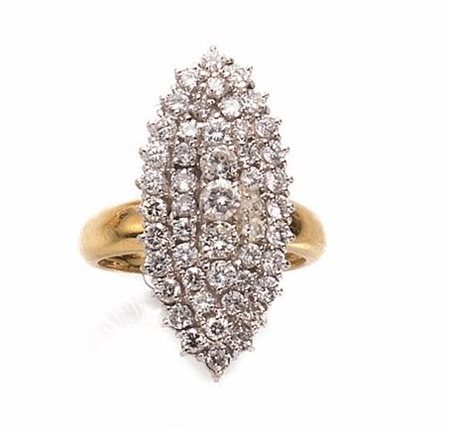 ANELLO IN ORO GIALLO, ORO BIANCO E DIAMANTIrealizzato come una marquise...