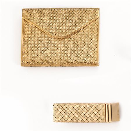 SCATOLA PORTACIPRIA E PORTA ROSSETTO IN ORO GIALLO la scatola modellata come...