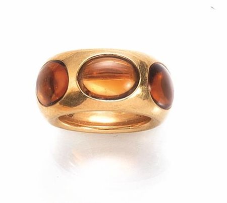 ANELLO, POMELLATO, IN ORO GIALLO E CITRINImodellato a fascia alta in oro...