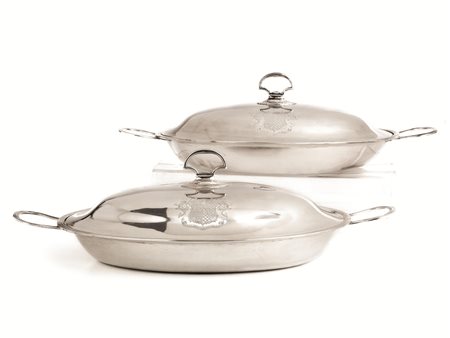 COPPIA DI LEGUMIERE, DUBLINO, 1793, ARGENTIERE WM BONDin argento di forma...