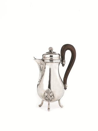 CAFFETTIERA, AUSTRIA-UNGHERIA, 1795 in argento, corpo piriforme poggiante su...