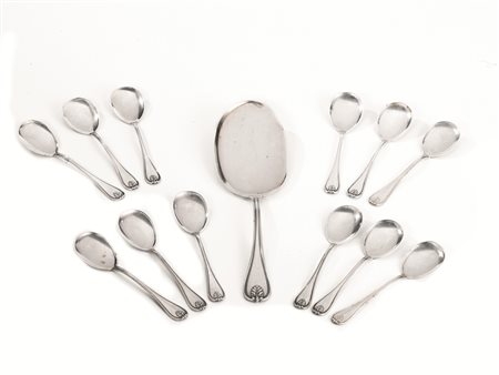 SERVITO DI POSATE DA GELATO, SECOLO XXin argento composto di una posata per...