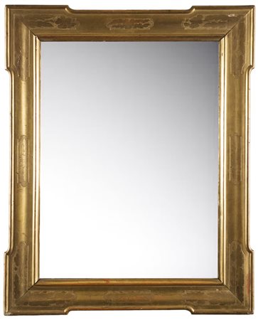 Cornice a specchio di forma sagomata in legno dorato e bulinato a fiori. Sec....