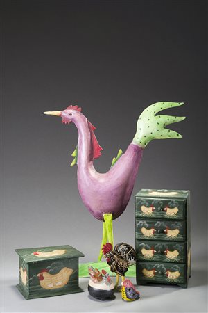 Lotto composto da numerosi oggetti di uso e materiale diverso raffigurante...