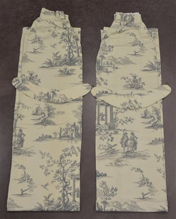 Lotto composto da due tende e due bracciali in cotone toile de jouy...