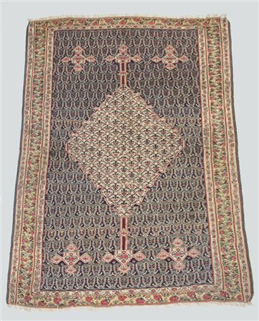 Kilim Senneh , Persia sec. XIX , disegno a medaglione bianco su fondo blu...
