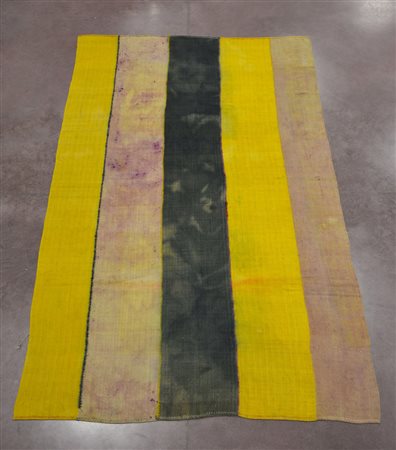 Tenda Karaman Anatolia sec. XX fasce policrome cucite (difetti) (175x305cm)...