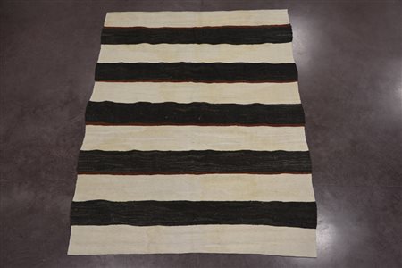 Kilim lana e cotone colori marrone e bianco, Persia sec.XX( cm220...