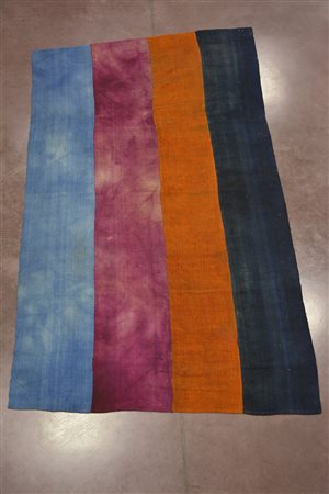 Tenda Karaman Anatolia sec. XX a fasce policrome cucite (cm 280x150)(difetti)...