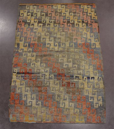 Tappeto anatolico con disegno geometrico nei toni pastello (cm 175x120)...