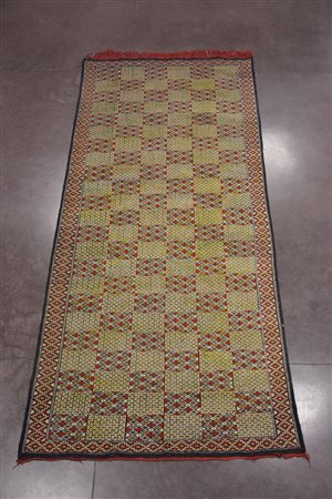 Tappeto Killim Marocco sec. XX disegno a riquadi con geometrie policrome (cm...