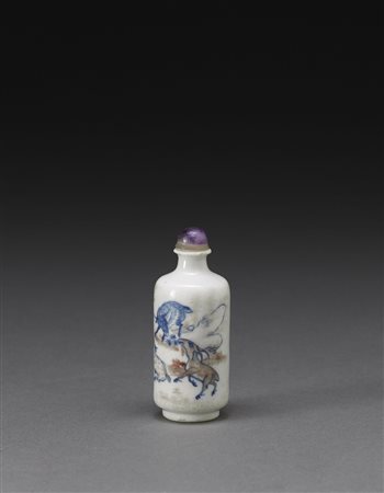 Snuff bottle in porcellana bianca e blu decorata con tre capre, marchio...