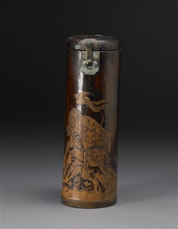 Scatola cilindrica con coperchio in bambù decorata con fenici in volo,...