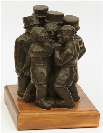 Franz Borghese (Roma 1941 - 2005) PUGNI NUDI Scultura in bronzo, cm....