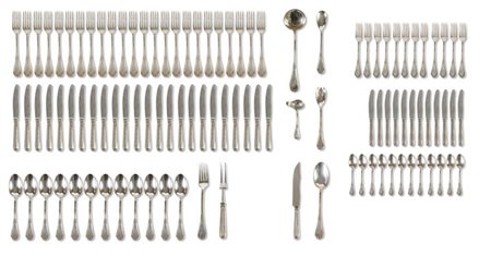 SERVIZIO DI POSATE IN ARGENTO Peso netto dell'argento gr 5210 ca Composto da:...