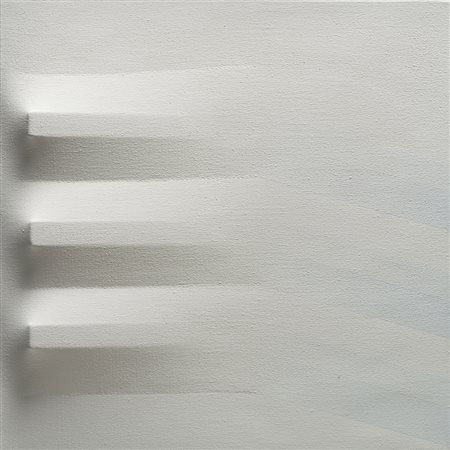 Agostino Bonalumi (Vimercate 1935 - 2013) - "Bianco" 1977 tela estroflessa e...