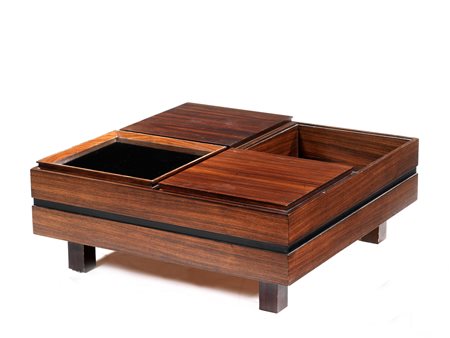 Ta volo da divani Italia, 1960 Legno di teak, fascia e coperchi in laminato...