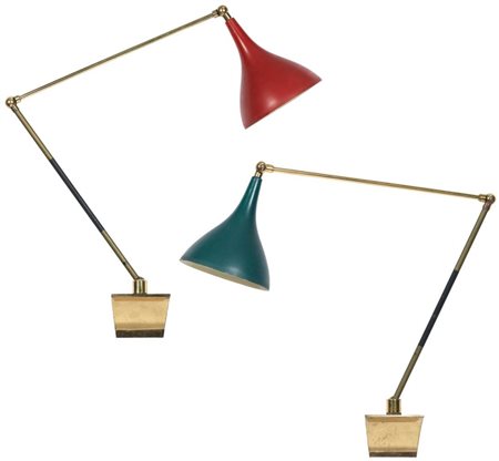 Due applique Italia, 1950 Ottone e riflettore in lamiera verniciata cm 100...