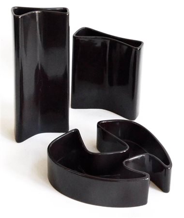 Angelo Mangiarotti (Milano, 1921) Tre contenitori Produzione: Ceramiche...