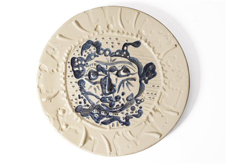 Pablo Picasso (1881-1973) Tormented faun's face Piatto rotondo in ceramica...