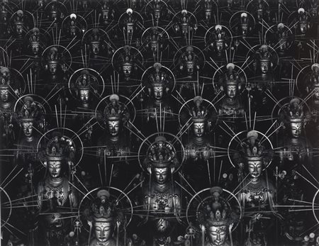 Hiroshi Sugimoto (1948) Hall of thirty Firmata a matita Hiroshi Sugimoto in...