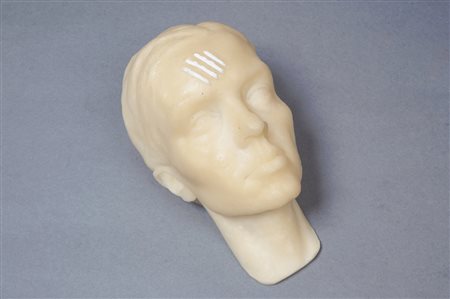 Pia Stadtbäumer (1959) Testa Scultura in cera cm 24x14x15 Eseguita nel 1994...