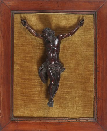 SCULTORE ITALIANO DEL XIX SECOLO Crocefisso. Legno scolpito. Cm 20,00 x 30,00.