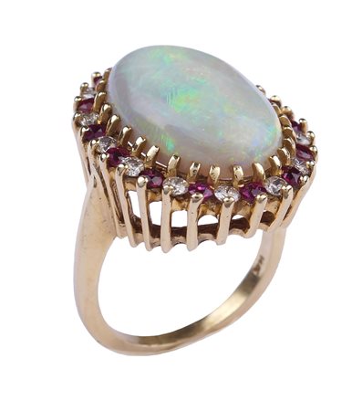 ANELLO IN ORO GIALLO 18KT CON OPALE ARLECCHINO taglio cabochon al centro,...