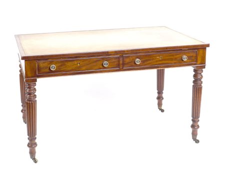 SCRITTOIO DA CENTRO IN MOGANO Inghilterra, XIX Sec. piano rettangolare...