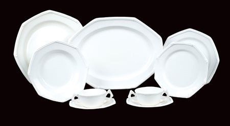 SERVIZIO DI 87 PIATTI IN CERAMICA ESTE Italia, XX Sec. composto da 35 piatti...