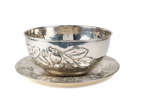 GRANDE CENTROTAVOLA CON PIATTO IN SHEFFIELD difetti A CENTREPIECE WITH...