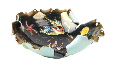 CENTROTAVOLA VINTAGE IN CERAMICA MONAZUR Francia, XX Sec. dipinto in...