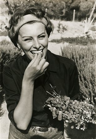 Anonimo Sophia Loren, ca. 1960 Stampa vintage alla gelatina ai sali d’argento...