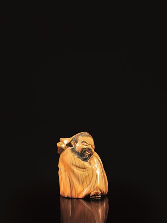 INTAGLIO, CINA, DINASTIA QING, SEC. XIX in avorio, modellato nella forma di...