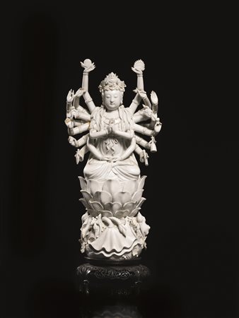 SCULTURA , CINA , DINASTIA QING , SEC. XIX in porcellana Dehua , raffigurante...