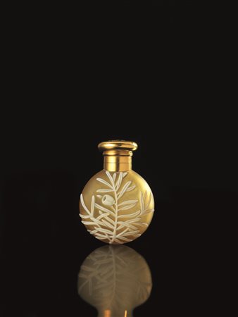 SNUFF BOTTLE, CINA, DINASTIA QING, SEC. XIX in vetro satinato con decoro a...