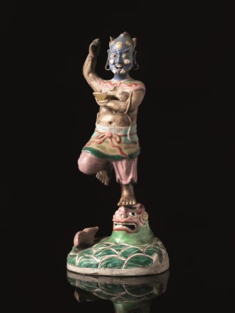 SCULTURA, CINA, DINASTIA QING, SECC. XVIII-XIX in biscuit invetriata a...