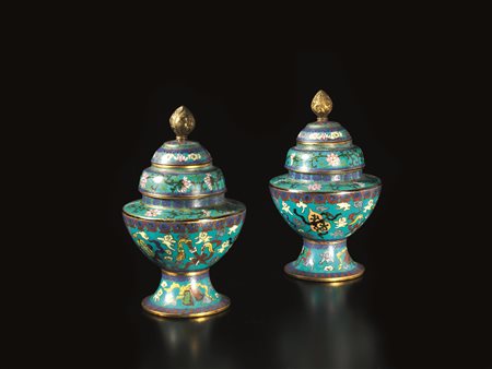 COPPIA DI POTICHES, CINA, SEC. XVIII in metallo smaltato cloisonn&eacute;...