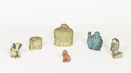 LOTTO DI CURIOSITÀ tra cui un netsuke in avorio, un Buddha in pietra dura ed...