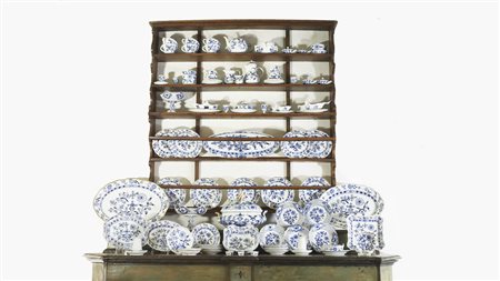 IMPORTANTE SERVITO DI PIATTI IN PORCELLANA Manifattura di Meissen, fine del...