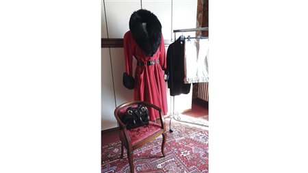 LOTTO VINTAGE un cappotto in lana e cachemire rosso, Erreuno, con collo e...