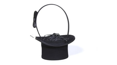 BORSETTA IN LANA E SETA NERA MOSCHINO realizzata come un cappello a cilindro...