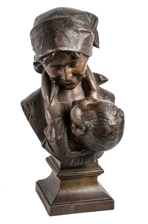 SCULTURA in bronzo, fusione a cera persa raffigurante "maternita'"- Italia...