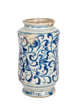 ALBARELLO in ceramica smaltata e decorata (mancanze). Caltagirone XVIII...