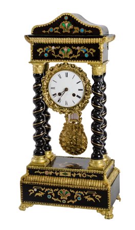 OROLOGIO Carlo X in palissandro con tarsie in bosso, capitelli e basi in...