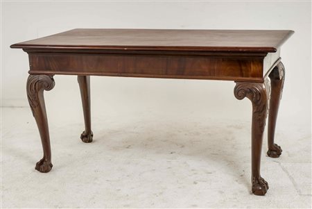 TAVOLO/CONSOLE in mogano. Italia XIX secolo Misure: cm 146 x 77 x h 77