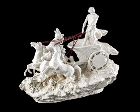 GRANDE SCULTURA in ceramica smaltata raffigurante "biga". Italia primi '900...