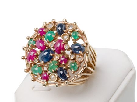 CURIOSO ANELLO a bouquet in oro giallo 18 Kt. con piccoli cabotion di...